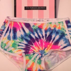VS Pink tie dye Boyshort panty